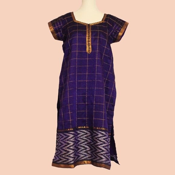 Purple Checkered Silk Knee-Length Kurta | Muvvas Boutique - Picture 2 of 5